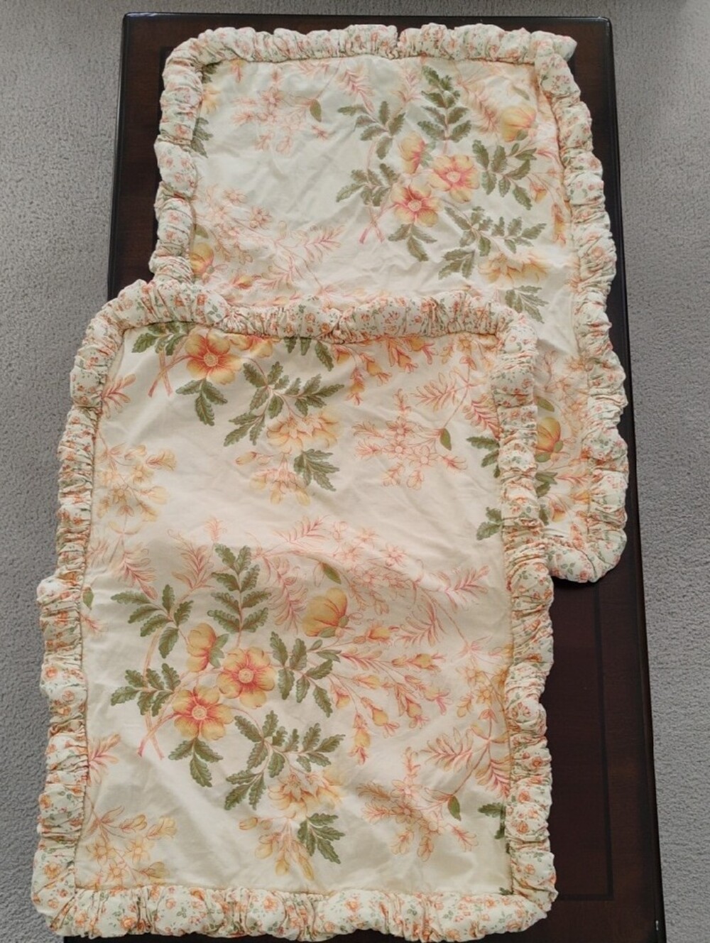 Pair (2) Vintage April Cornell 100% Cotton Yellow Floral Balloon Ruffled Shams
